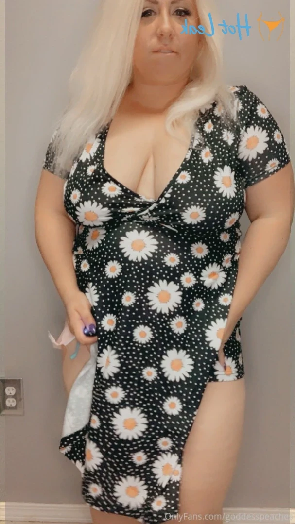 🍑Peaches 💦Breed Me🍆StepMom⛓Mistress [ goddesspeaches ] Onlyfans leaked photo 11676322 on Hotleaks.tv