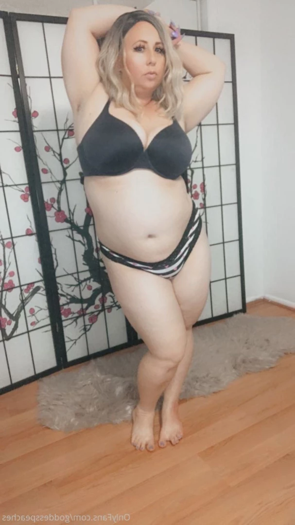 🍑Peaches 💦Breed Me🍆StepMom⛓Mistress [ goddesspeaches ] Onlyfans leaked photo 12898845 on Hotleaks.tv
