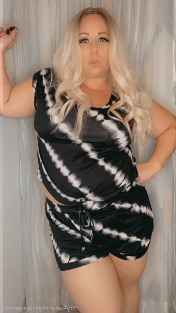 🍑Peaches 💦Breed Me🍆StepMom⛓Mistress [ goddesspeaches ] Onlyfans leaked photo 12899029 on Hotleaks.tv
