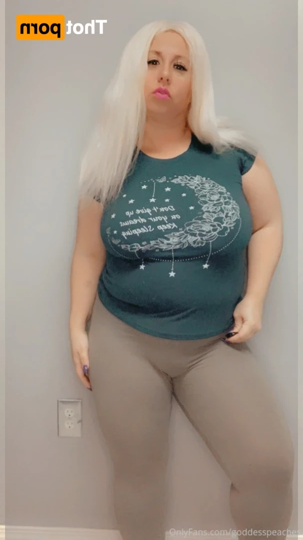 🍑Peaches 💦Breed Me🍆StepMom⛓Mistress [ goddesspeaches ] Onlyfans leaked photo 12900228 on Hotleaks.tv