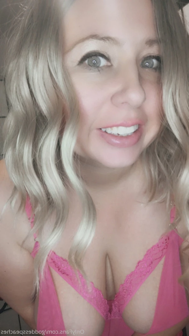 🍑Peaches 💦Breed Me🍆StepMom⛓Mistress [ goddesspeaches ] Onlyfans leaked photo 12900416 on Hotleaks.tv