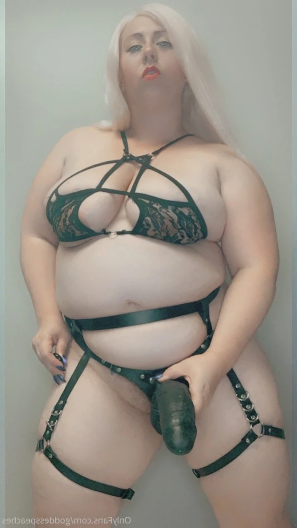 🍑Peaches 💦Breed Me🍆StepMom⛓Mistress [ goddesspeaches ] Onlyfans leaked photo 12900645 on Hotleaks.tv