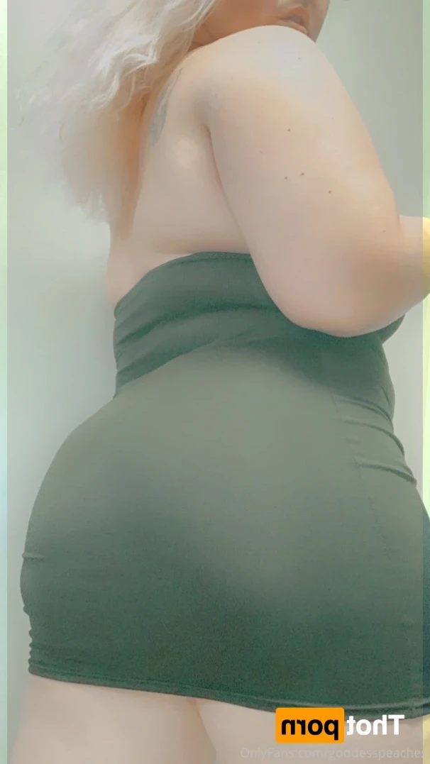 🍑Peaches 💦Breed Me🍆StepMom⛓Mistress [ goddesspeaches ] Onlyfans leaked photo 12901194 on Hotleaks.tv