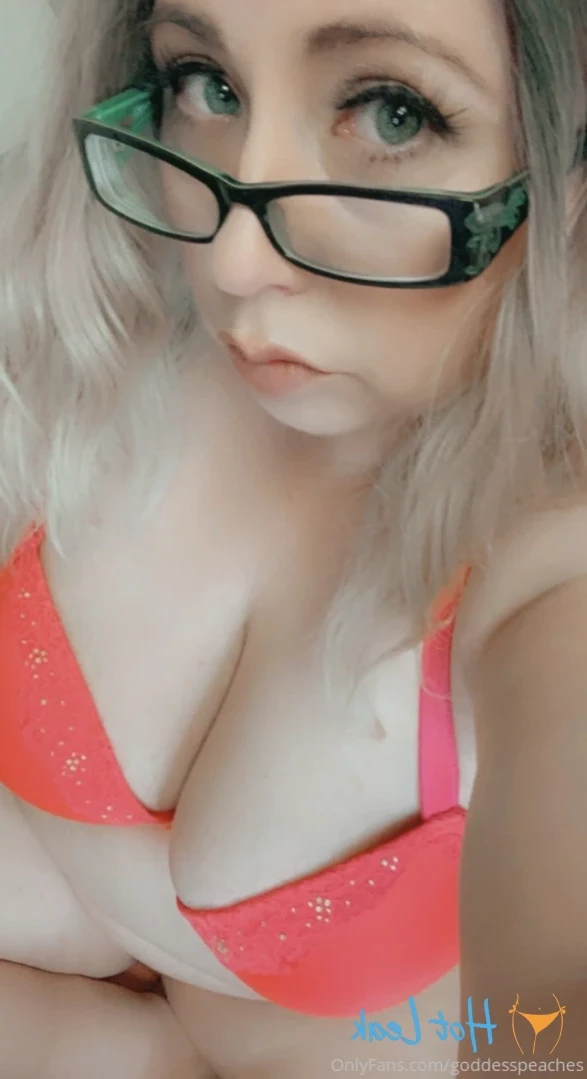 🍑Peaches 💦Breed Me🍆StepMom⛓Mistress [ goddesspeaches ] Onlyfans leaked photo 13629111 on Hotleaks.tv