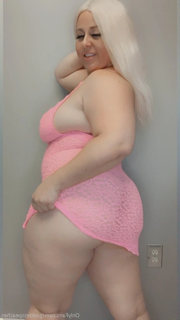 🍑Peaches 💦Breed Me🍆StepMom⛓Mistress [ goddesspeaches ] Onlyfans leaked photo 14195531 on Hotleaks.tv