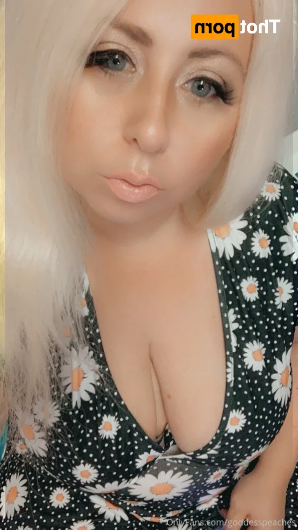 🍑Peaches 💦Breed Me🍆StepMom⛓Mistress [ goddesspeaches ] Onlyfans leaked photo 14633053 on Hotleaks.tv