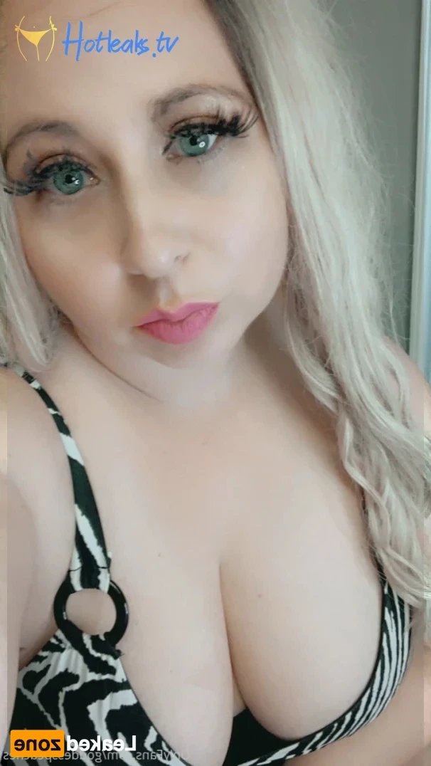 🍑Peaches 💦Breed Me🍆StepMom⛓Mistress [ goddesspeaches ] Onlyfans leaked photo 15440670 on Hotleaks.tv
