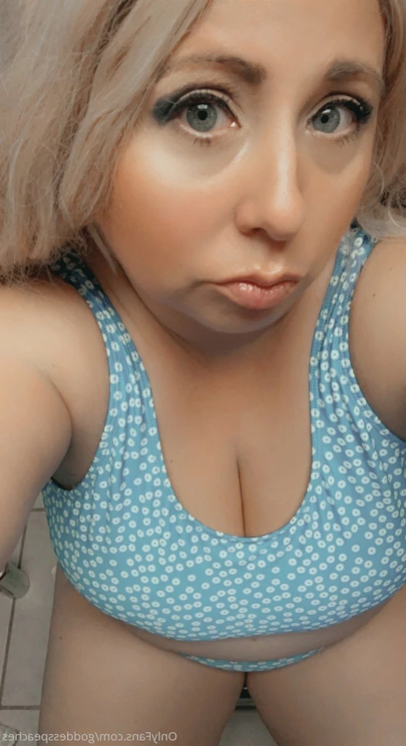 🍑Peaches 💦Breed Me🍆StepMom⛓Mistress [ goddesspeaches ] Onlyfans leaked photo 16334203 on Hotleaks.tv