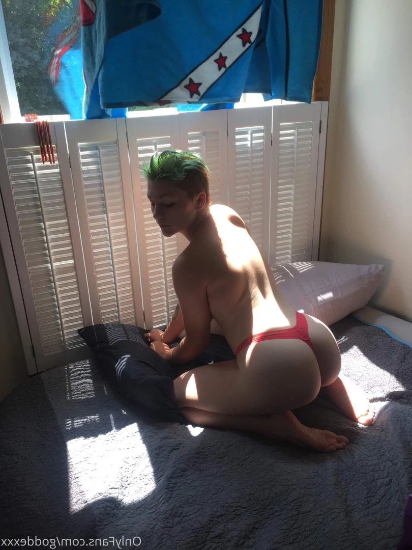 goddexox(they/them) [ goddexxx ] Onlyfans leaked photo 5608864 on Hotleaks.tv