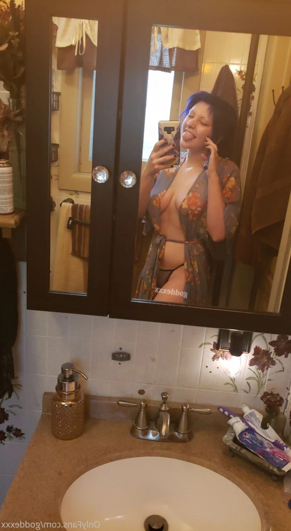 goddexox(they/them) [ goddexxx ] Onlyfans leaked photo 5609163 on Hotleaks.tv