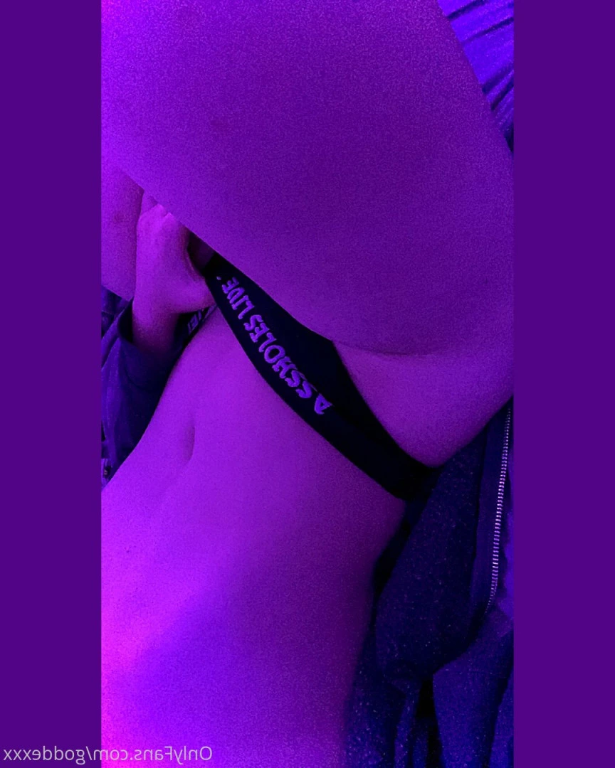 goddexox(they/them) [ goddexxx ] Onlyfans leaked photo 5610994 on Hotleaks.tv