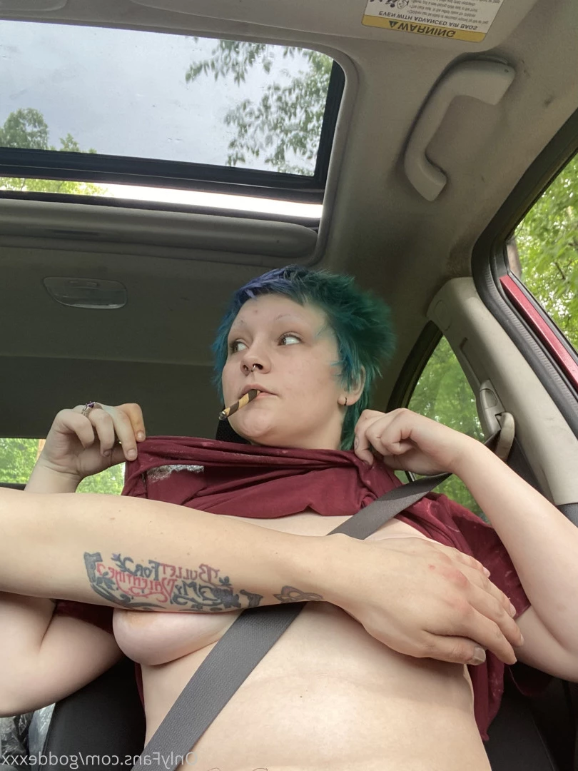 goddexox(they/them) [ goddexxx ] Onlyfans leaked photo 5611012 on Hotleaks.tv