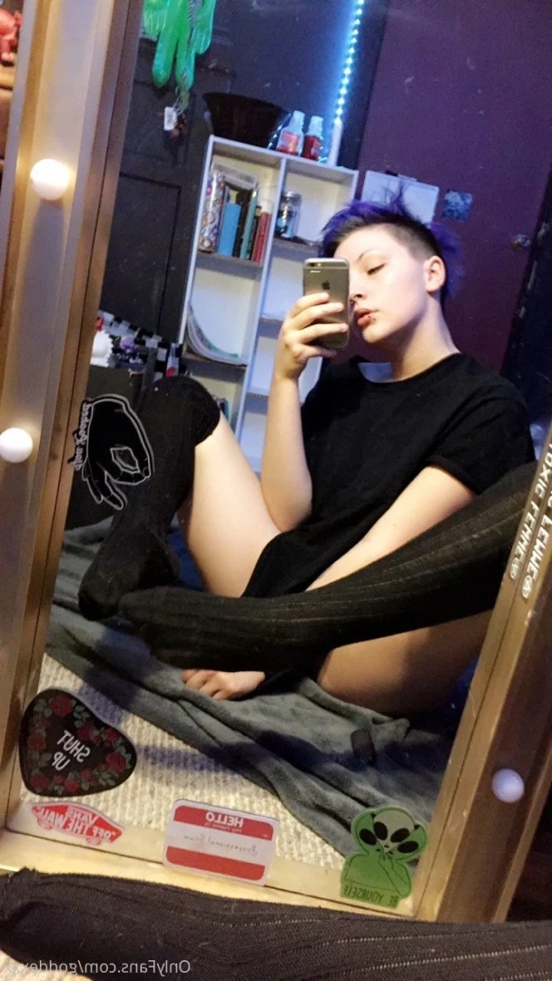 goddexox(they/them) [ goddexxx ] Onlyfans leaked photo 5611748 on Hotleaks.tv