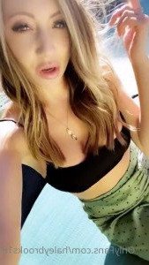 haley 💕 [ haleybrooks18 ] Onlyfans leaked video 2521894 on Hotleaks.tv