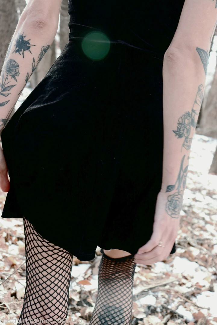 ♡ 𝕲𝖔𝖙𝖍 𝖐𝖎𝖙𝖙𝖊𝖓 ♡ [ goth-kitteen ] Onlyfans leaked photo 5591354 on Hotleaks.tv