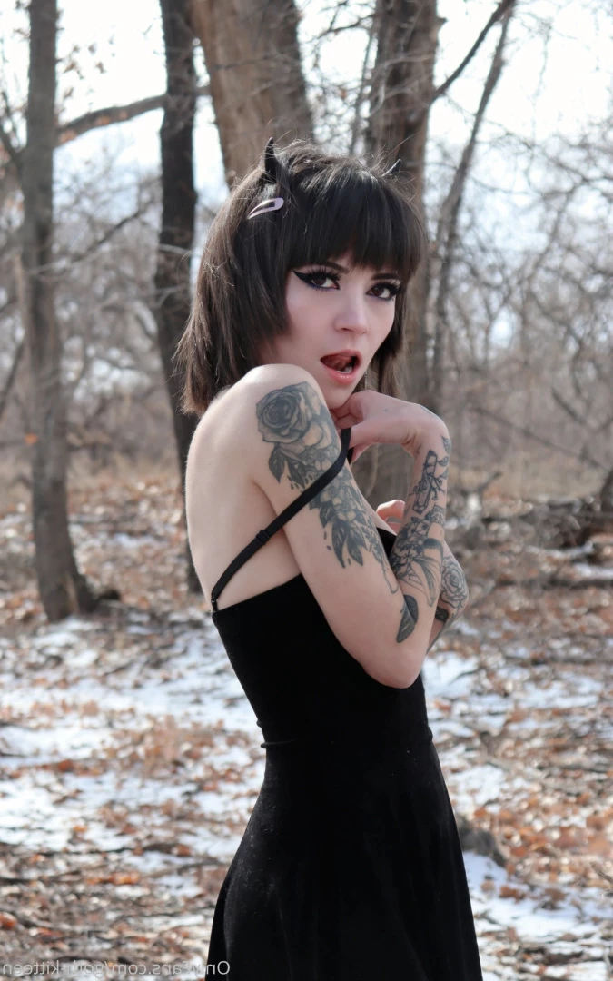 ♡ 𝕲𝖔𝖙𝖍 𝖐𝖎𝖙𝖙𝖊𝖓 ♡ [ goth-kitteen ] Onlyfans leaked photo 5591765 on Hotleaks.tv