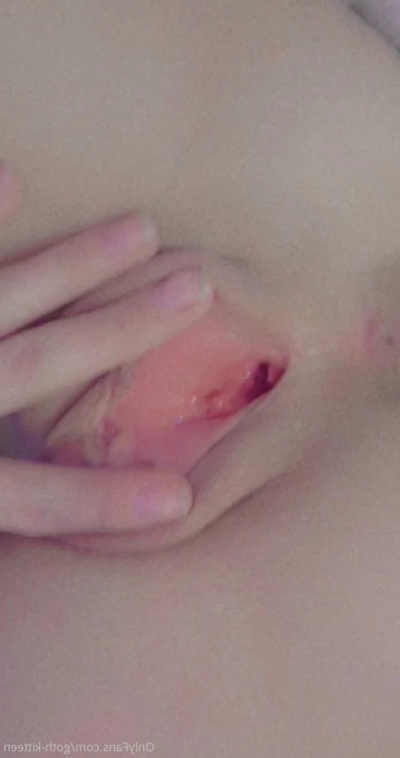 ♡ 𝕲𝖔𝖙𝖍 𝖐𝖎𝖙𝖙𝖊𝖓 ♡ [ goth-kitteen ] Onlyfans leaked photo 5591853 on Hotleaks.tv
