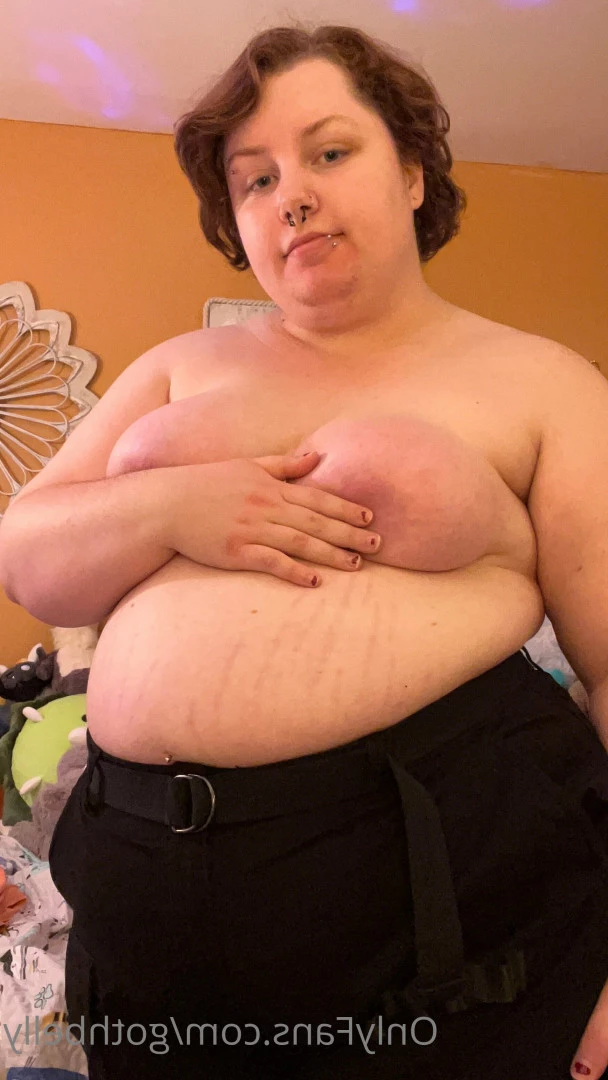 Amber [ gothbelly ] Onlyfans leaked photo 5597127 on Hotleaks.tv