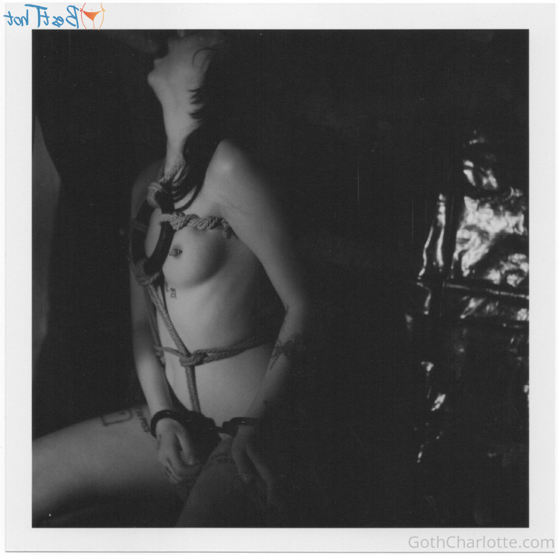 Charlotte Sartre [ gothcharlotte ] Onlyfans leaked photo 16989384 on Hotleaks.tv