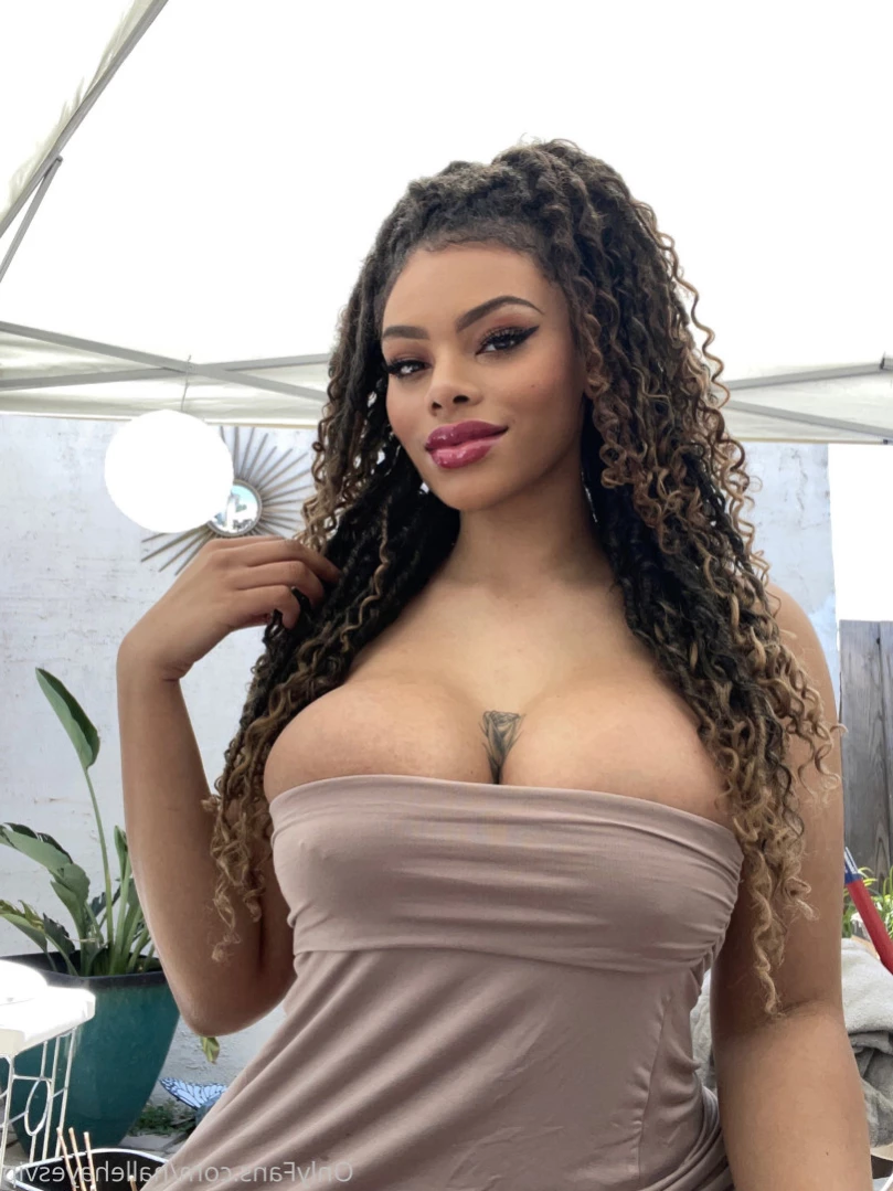 🖤𝘼𝙢𝙖𝙯𝙤𝙣 𝙝𝙖𝙡𝙡𝙚 🖤 [ hallehayesvip ] Onlyfans leaked photo 11386338 on Hotleaks.tv