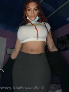 15897985