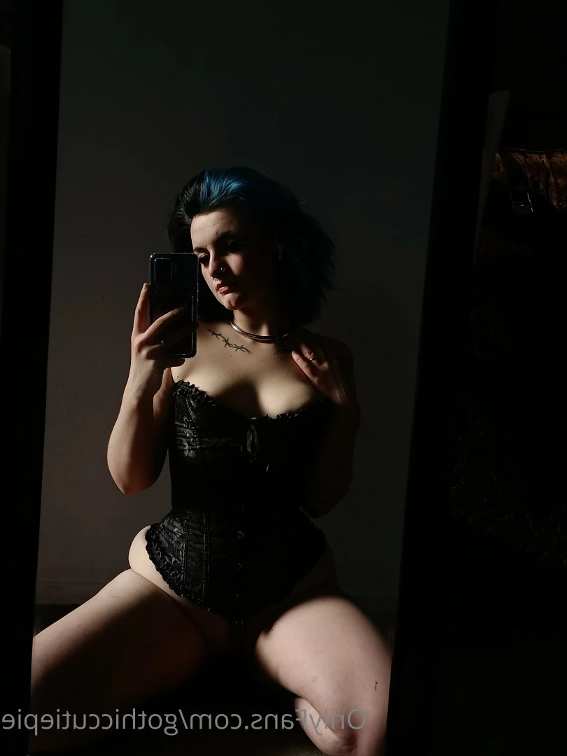 GothicLilGirl [ gothiccutiepie ] Onlyfans leaked photo 5608176 on Hotleaks.tv