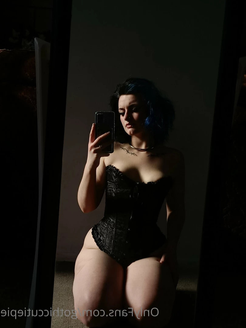 GothicLilGirl [ gothiccutiepie ] Onlyfans leaked photo 5608194 on Hotleaks.tv
