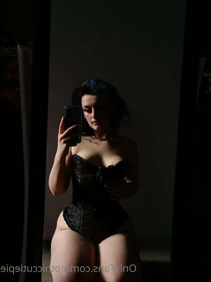 GothicLilGirl [ gothiccutiepie ] Onlyfans leaked photo 5608313 on Hotleaks.tv