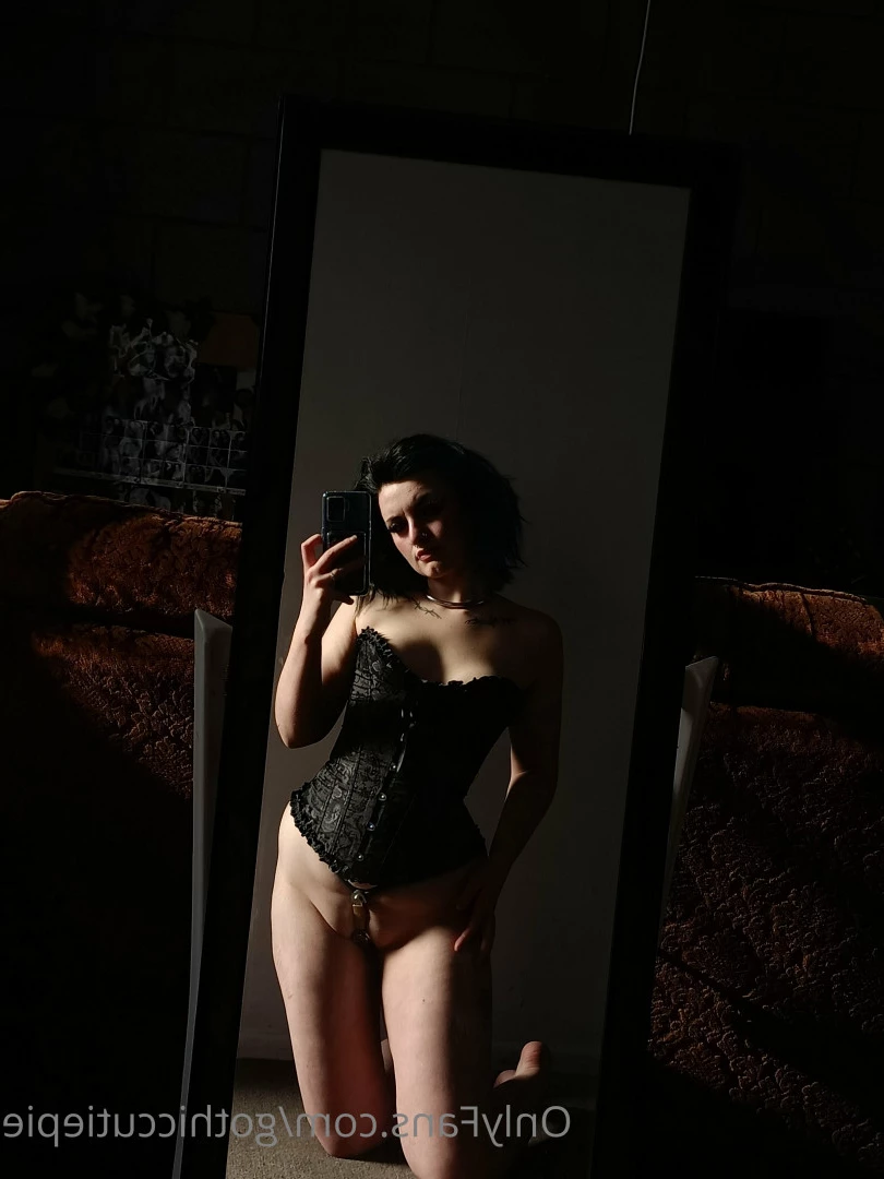 GothicLilGirl [ gothiccutiepie ] Onlyfans leaked photo 5608340 on Hotleaks.tv