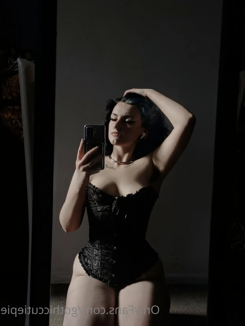 GothicLilGirl [ gothiccutiepie ] Onlyfans leaked photo 5608521 on Hotleaks.tv