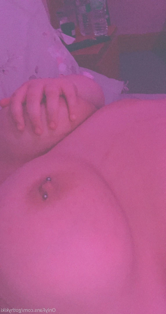 Gothy Kiki [ gothykiki ] Onlyfans leaked photo 5763956 on Hotleaks.tv