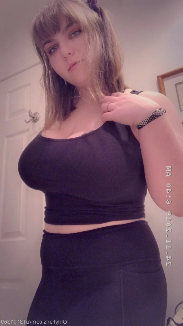 Hannah Bee 🌻🐝 [ hannahbee840 ] Onlyfans leaked photo 467749 on Hotleaks.tv