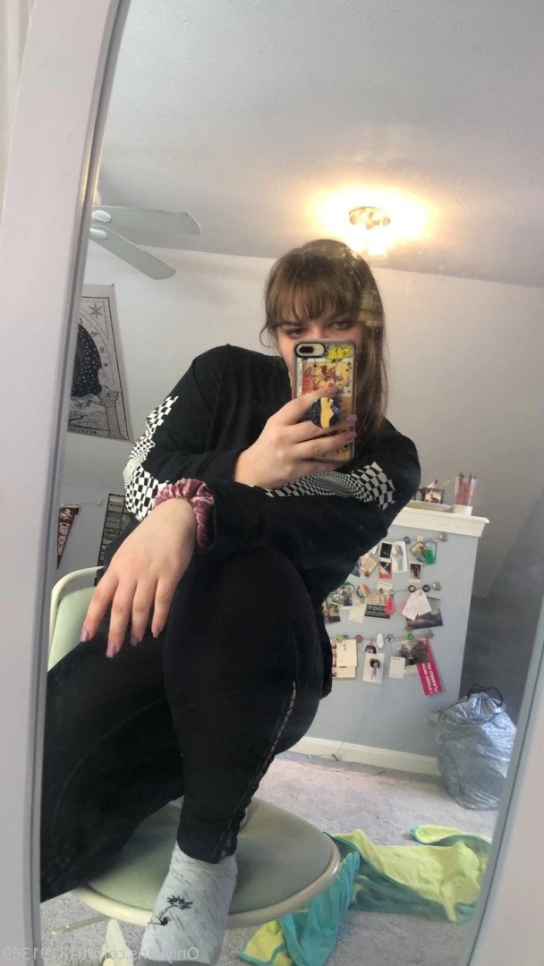 Hannah Bee 🌻🐝 [ hannahbee840 ] Onlyfans leaked photo 467885 on Hotleaks.tv
