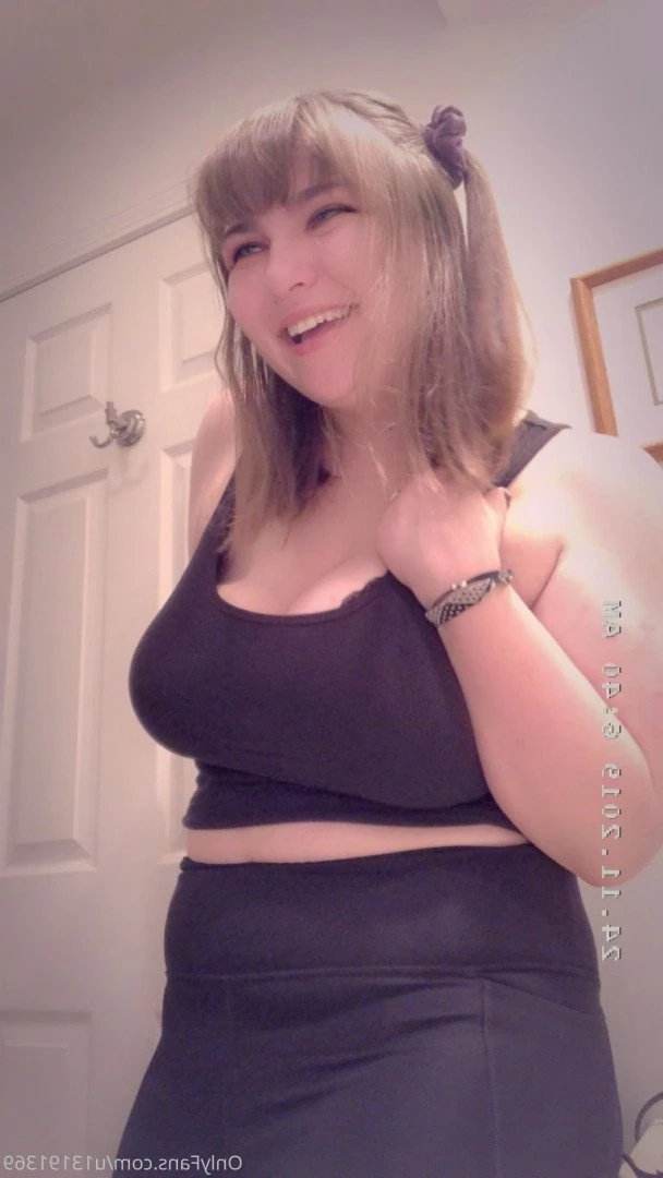 Hannah Bee 🌻🐝 [ hannahbee840 ] Onlyfans leaked photo 468136 on Hotleaks.tv