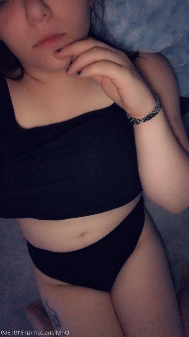 Hannah Bee 🌻🐝 [ hannahbee840 ] Onlyfans leaked photo 468139 on Hotleaks.tv