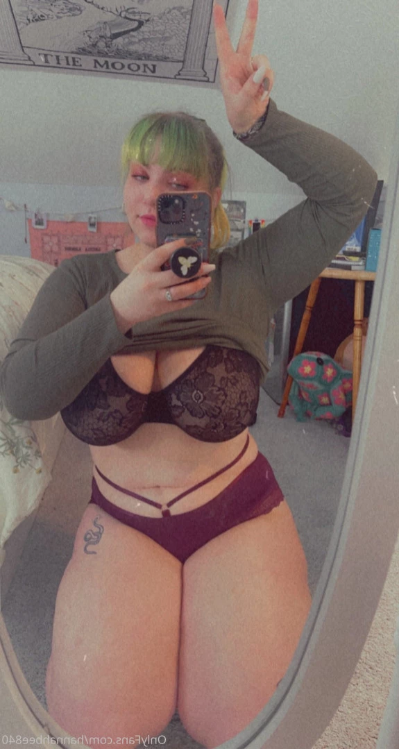 Hannah Bee 🌻🐝 [ hannahbee840 ] Onlyfans leaked photo 13116371 on Hotleaks.tv