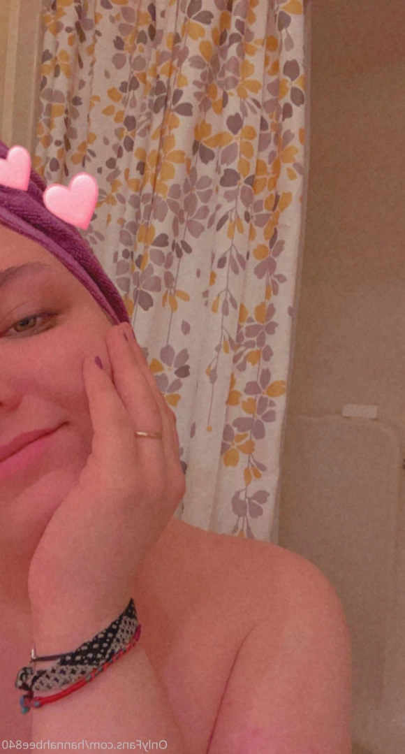 Hannah Bee 🌻🐝 [ hannahbee840 ] Onlyfans leaked photo 14624805 on Hotleaks.tv