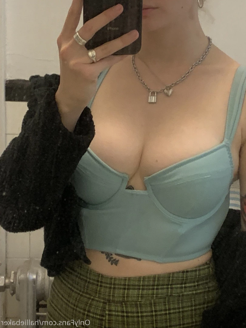 Hallie Baker [ halliebaker ] Onlyfans leaked photo 5762274 on Hotleaks.tv
