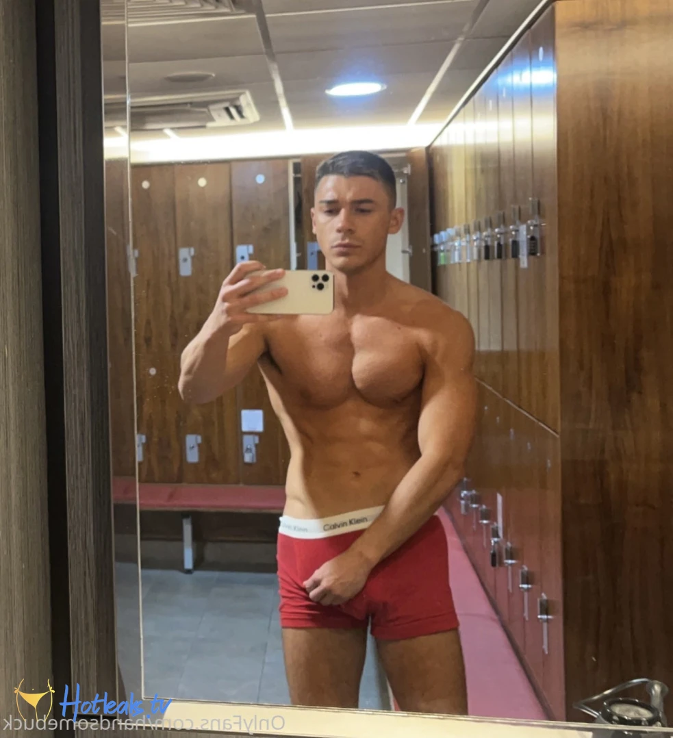 HANDSOME BUCK [ handsomebuck ] Onlyfans leaked photo 13857508 on Hotleaks.tv