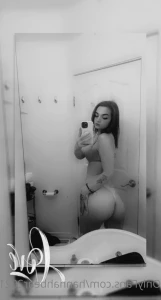 5595991