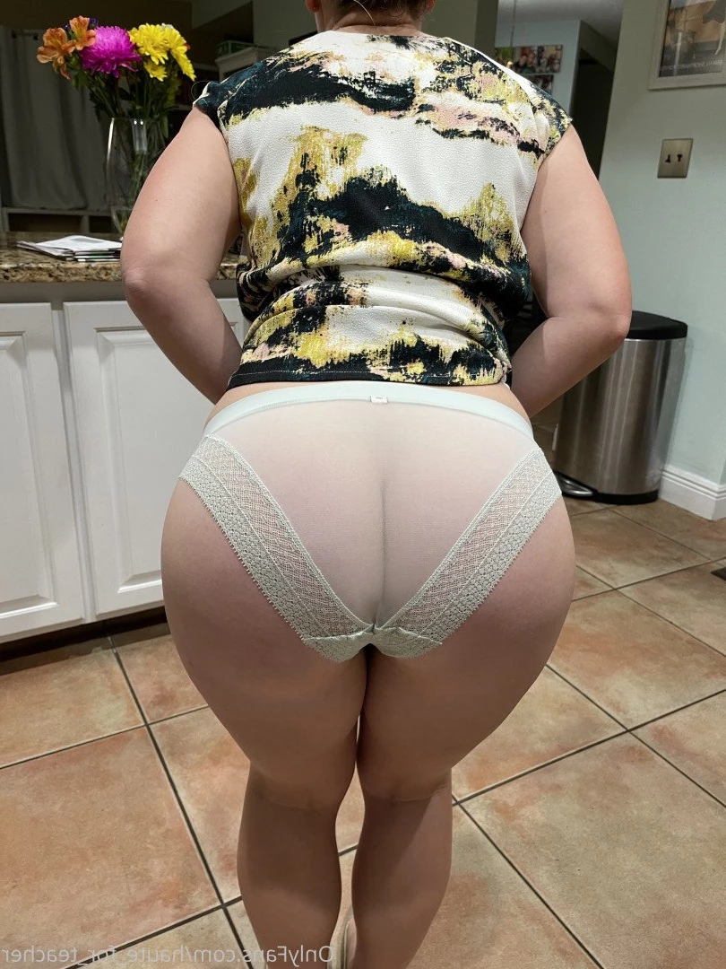 Mrs Robinson 🍎 [ haute_for_teacher ] Onlyfans leaked photo 5493788 on Hotleaks.tv