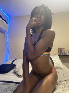 5754838