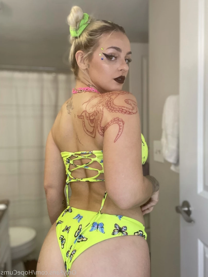 ʜᴏᴘᴇ ʜᴜɢᴇ ᴛɪᴛs [ hopecums ] Onlyfans leaked photo 11908072 on Hotleaks.tv