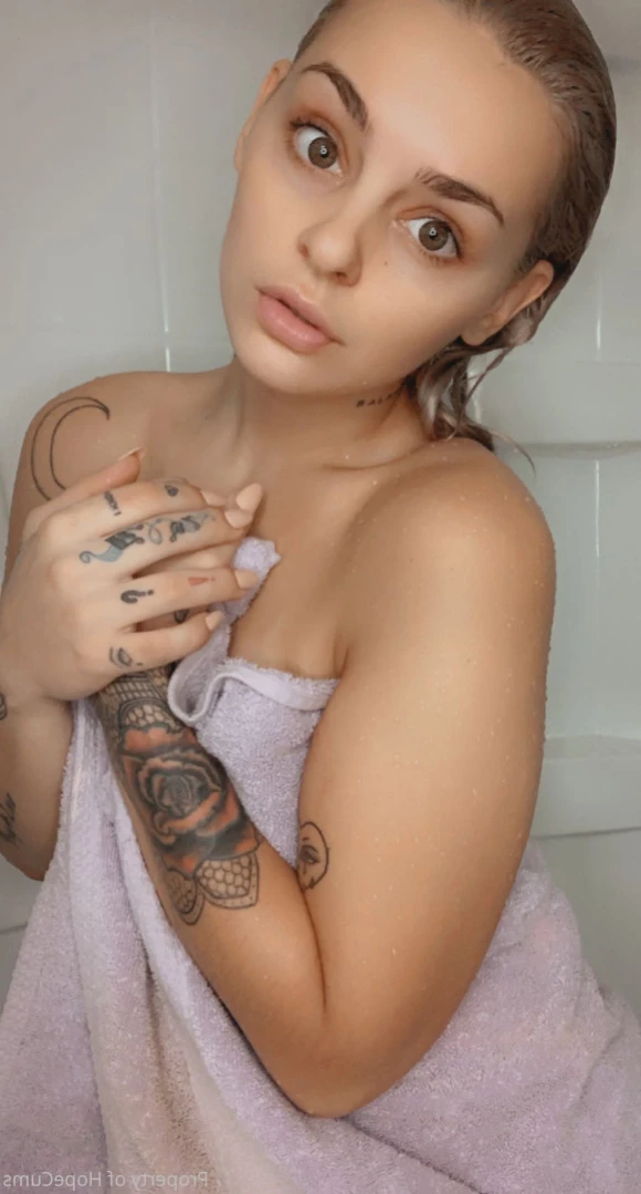 ʜᴏᴘᴇ ʜᴜɢᴇ ᴛɪᴛs [ hopecums ] Onlyfans leaked photo 12823048 on Hotleaks.tv