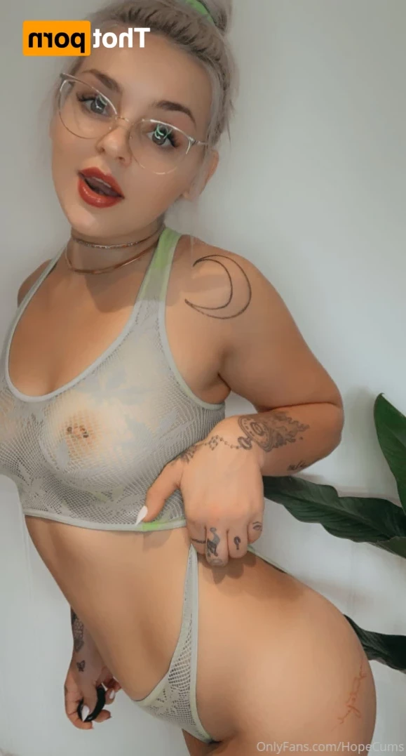ʜᴏᴘᴇ ʜᴜɢᴇ ᴛɪᴛs [ hopecums ] Onlyfans leaked photo 13432558 on Hotleaks.tv