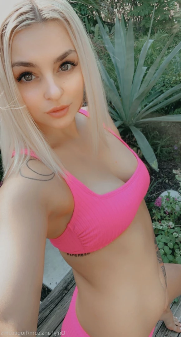 ʜᴏᴘᴇ ʜᴜɢᴇ ᴛɪᴛs [ hopecums ] Onlyfans leaked photo 15606714 on Hotleaks.tv