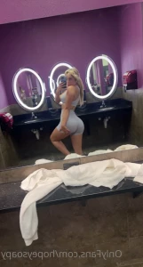 5679722