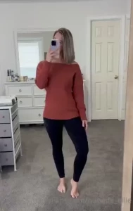Ellie 👱🏼‍♀️ [ hotwife_ellie ] Onlyfans leaked video 18273254 on Hotleaks.tv