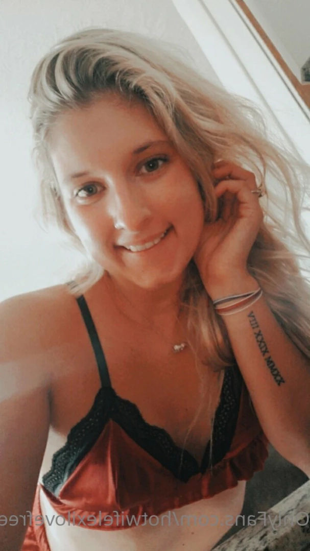 🌹🌹Hotwife Lexi Love🌹🌹 America's Hotwife [ hotwifelexilovex ] Onlyfans leaked photo 16426736 on Hotleaks.tv