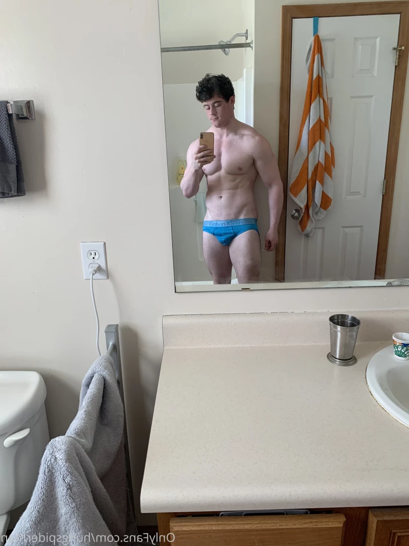 Harlow Guy [ hung_harlow ] Onlyfans leaked photo 5678044 on Hotleaks.tv